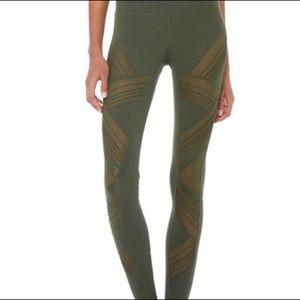 Alo Leggings